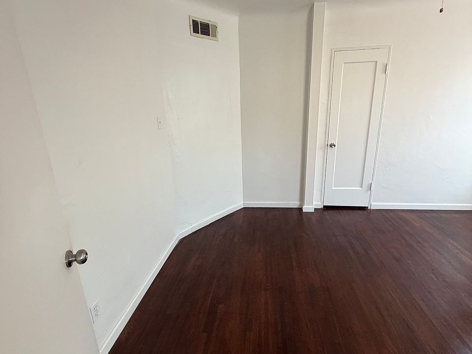 1st image of 1801 Brokaw Ave #3A