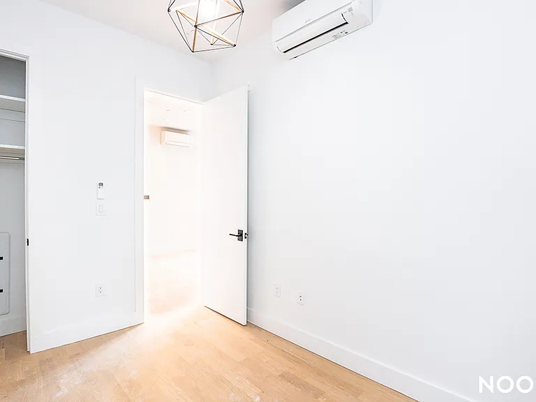 987 Bedford Ave #4B — Photo 11