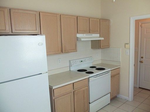 5th image of 3413 Ireland Dr