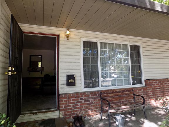 3rd image of 417 E Longview Ave