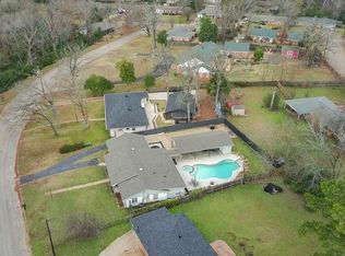 112 Aleta Dr, Palestine, TX 75801