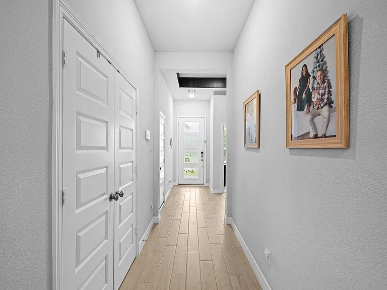 534 Cedar Harbor Ct — Photo 8