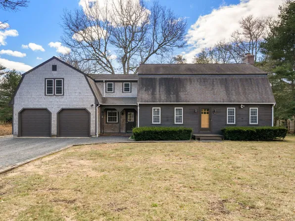 22 Pinecrest Drive, Forestdale, MA 02644