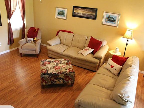 4th image of 1378 Priory Cir