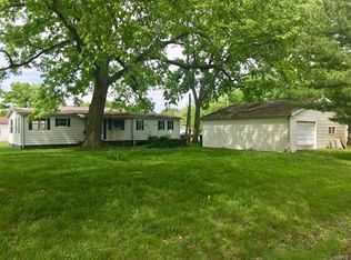 2122 Washington Ave, Fayetteville, IL 62258