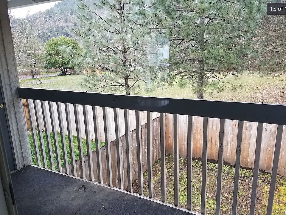 2nd image of 30 Dion Ct APT 4