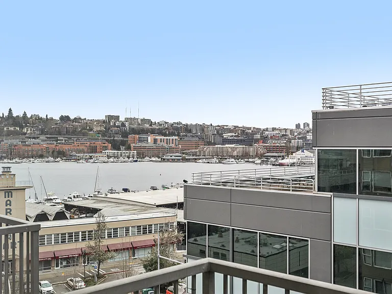 Lake Union Tower — Photo 35