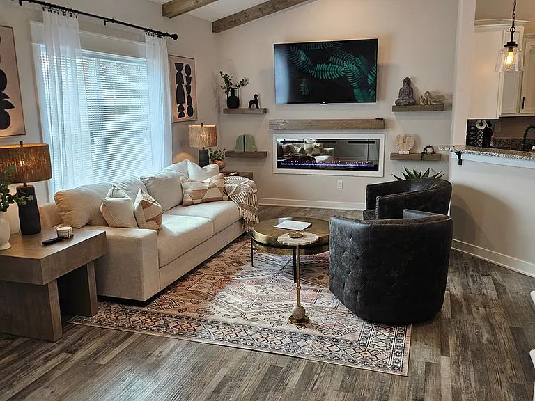 710 Orchard St — Photo 40