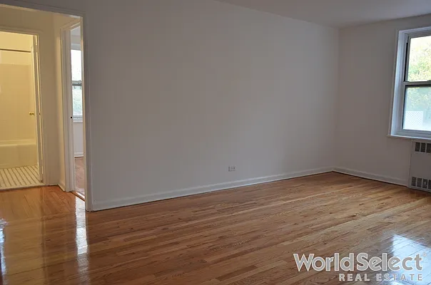 Sold by WorldSelect Real Estate | media 18