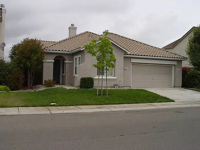 313 Royal River Dr