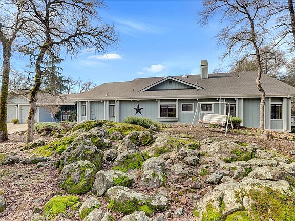 3rd image of 12025 Wanderer Rd