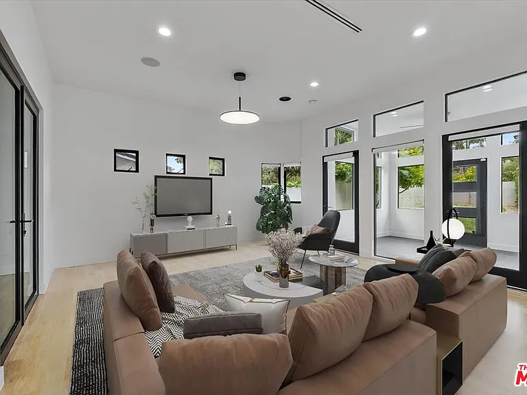 3490 Saint Susan Pl — Photo 9