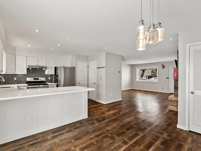 3450 Sunburst Ct — Photo 6