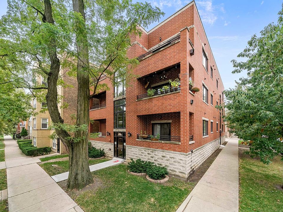 1st image of 2656 N Hamlin Ave APT 1S