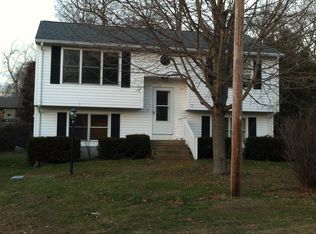 71 Old Pine Rd, Narragansett, RI 02882