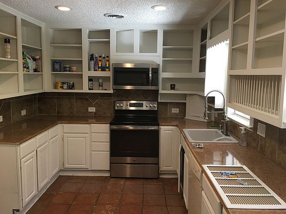 2nd image of 1513 Timberline Dr
