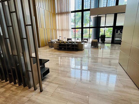 3rd image of 5300 Paseo Dr #16081