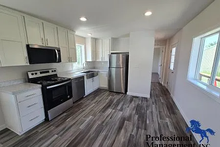 1435 Bighorn Rd — Photo 4