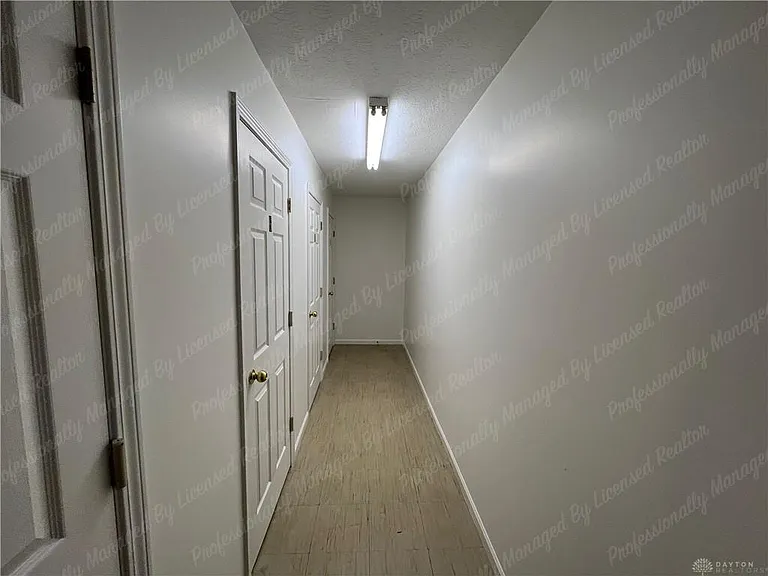 6650 Wareham Ct #8 — Photo 32