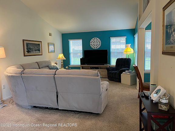 5th image of 1248 Thornbury Lane #B