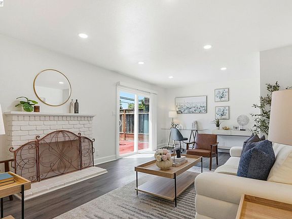 5th image of 3074 Capewood Ln