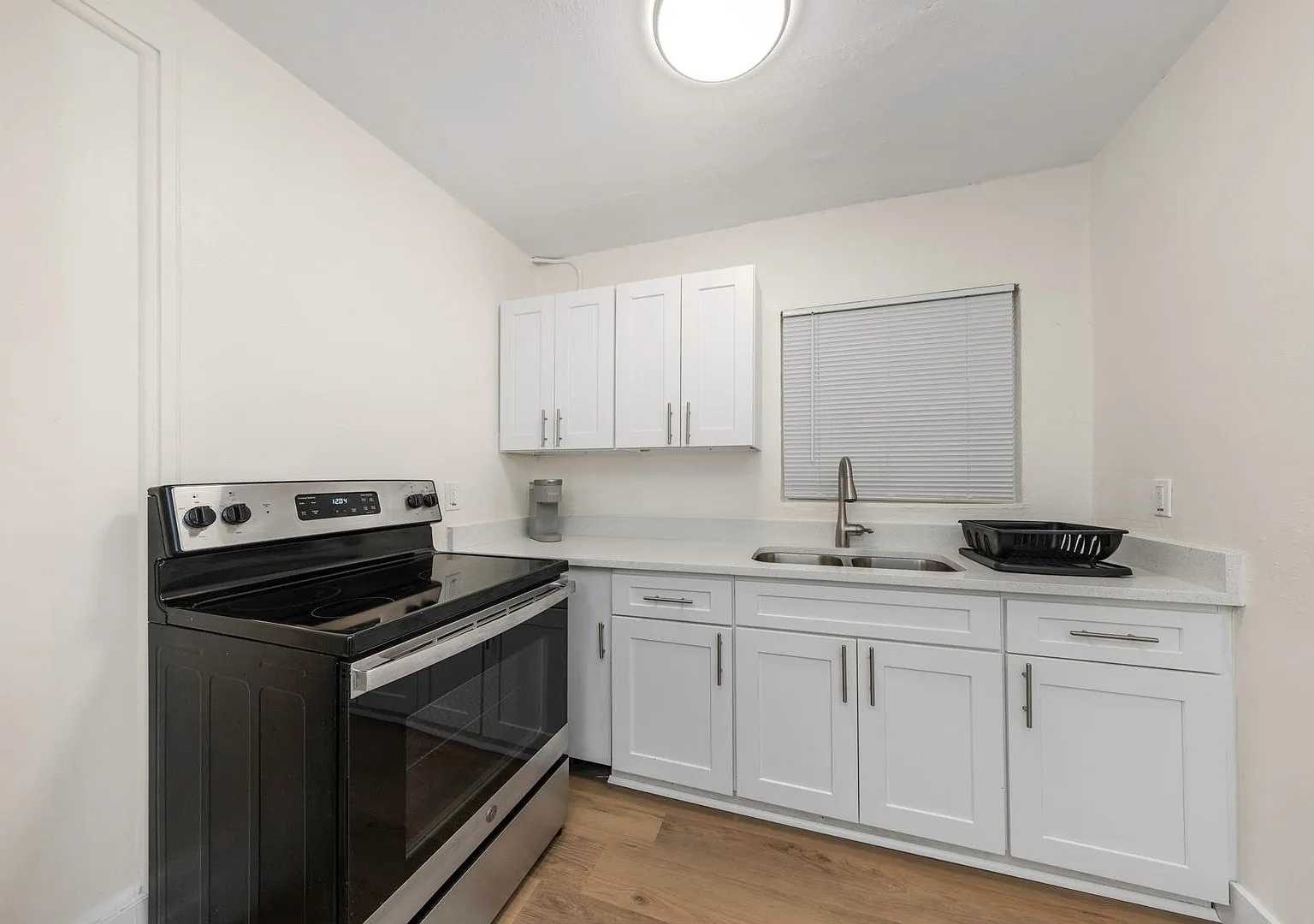 416 Skinner Blvd - Legacy Real Estate Fund LLC — Photo 3