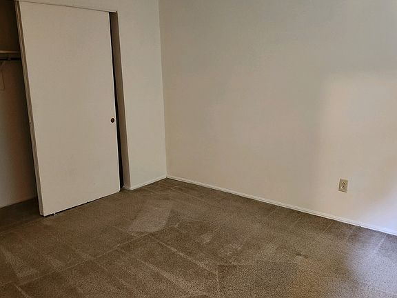 5th image of 2822 Cypress Way APT 8