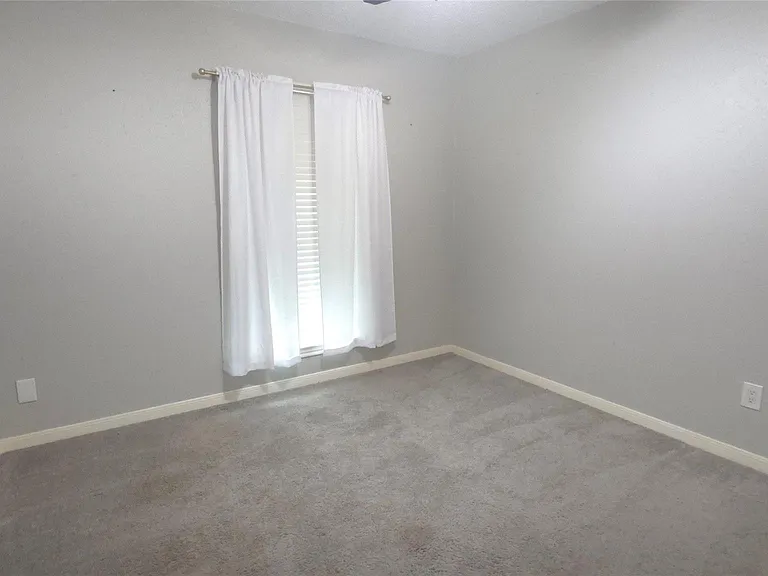 1119 Montour Dr — Photo 23