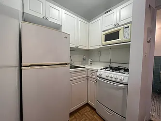 Rented by Living New York