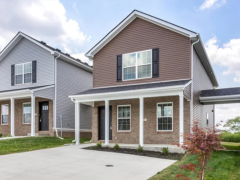 2015 Dolly Dr — Photo 2