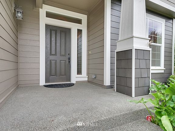 3rd image of 18522 111th Avenue E
