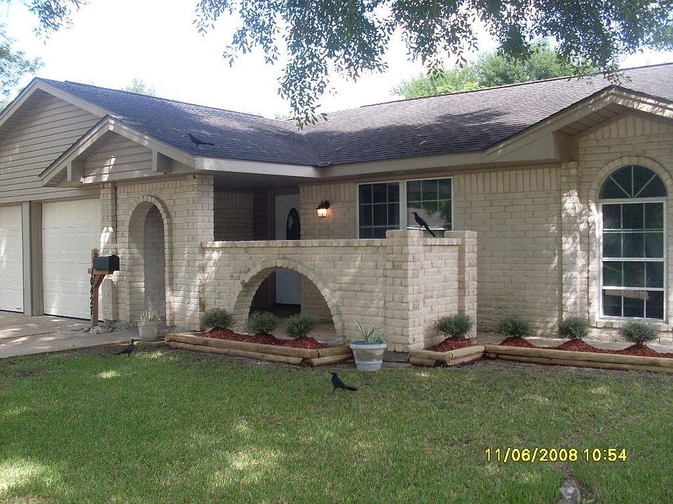 1st image of 10427 Kirkshire Dr