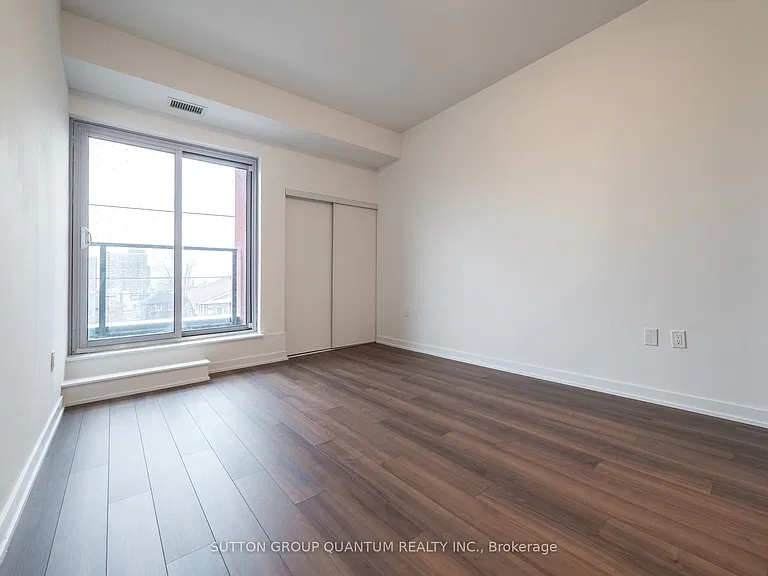 2433 Dufferin St #505 — Photo 6