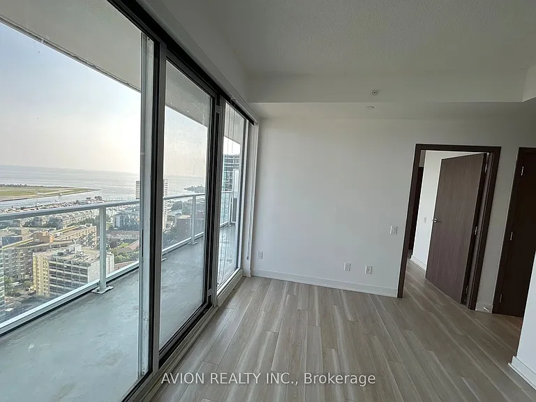 17 Bathurst St #3516 — Photo 6