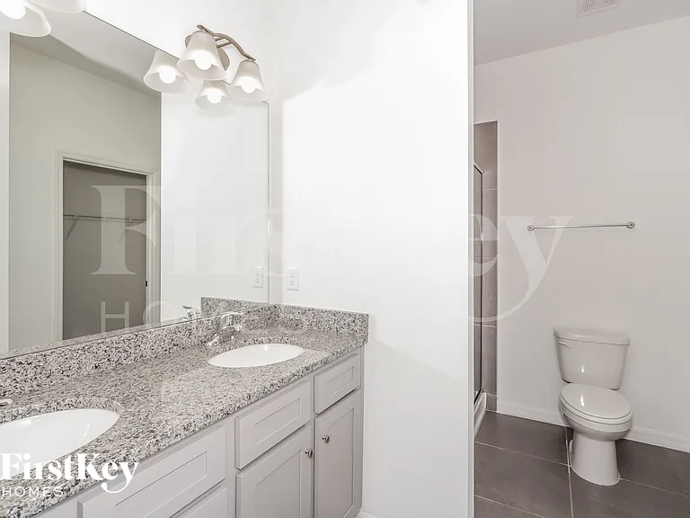 303 Corbel Ln — Photo 9
