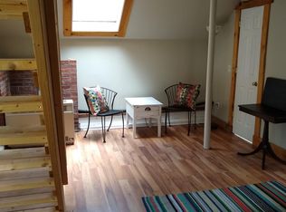 563 Bay Rd, Amherst, MA 01002