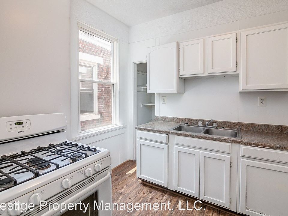 1st image of 2413 W Clifton Ave #02