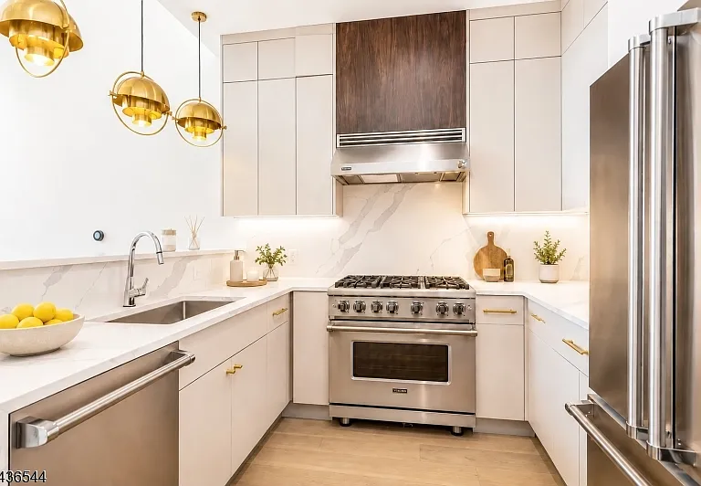 14 2nd St #3D — Photo 3