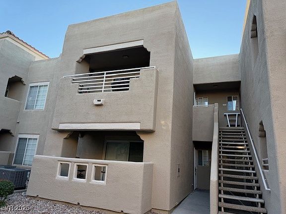 2nd image of 1908 Tierra Vista Dr Unit 206