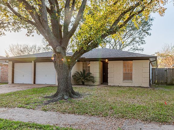 3rd image of 22306 Waynoka Rd