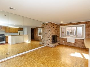 663 W Melrose Street, Chicago, IL 60657