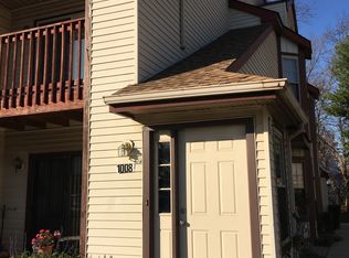 1008 Barry Ct UNIT 726B, Southampton, PA 18966