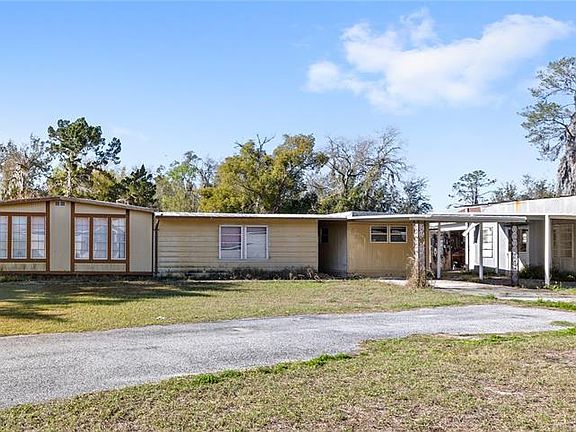 4th image of 32443 Memory Ln