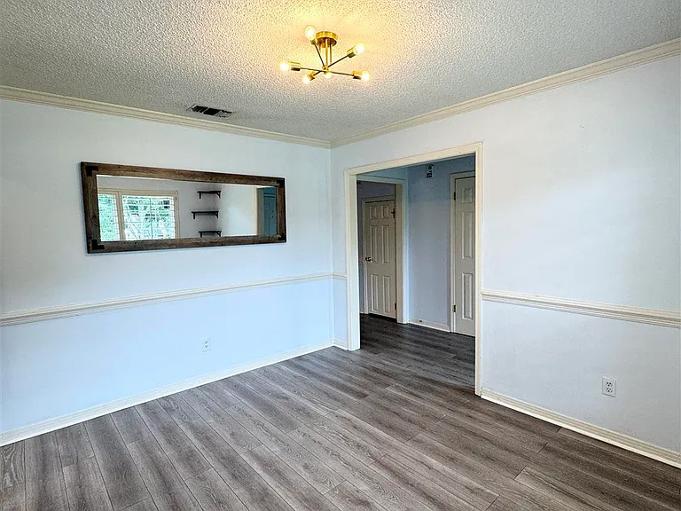 3019 Keats Dr — Photo 10