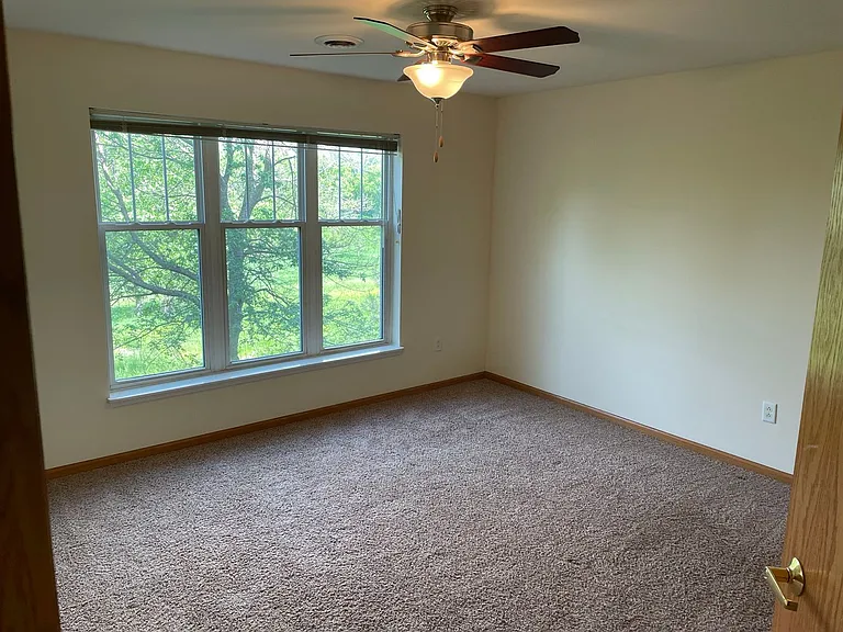 Door Creek Apartments — Photo 7