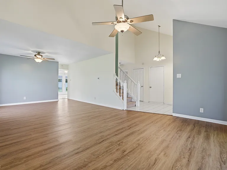 12423 Ensley Pl — Photo 3