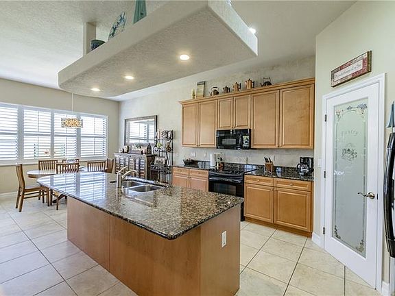 4th image of 1619 Kismet Ct
