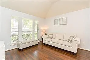 20510 Glademill Ct — Photo 3