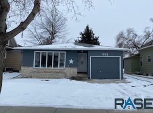 502 W Ash St, Parkston, SD 57366