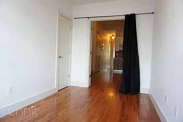 Rented by Rennit Inc.